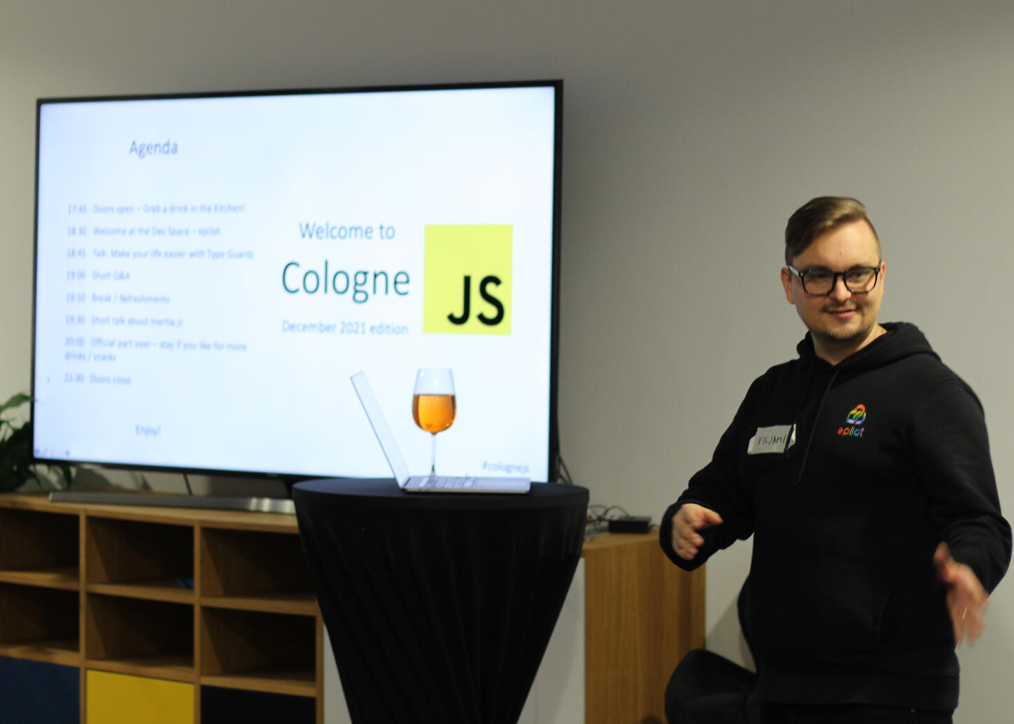 Viljami presenting at CologneJS